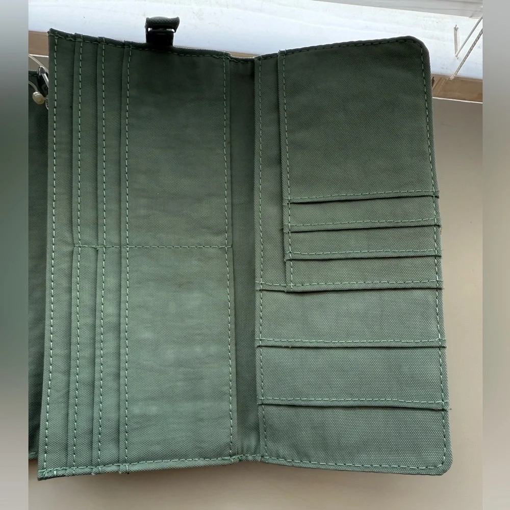 KIPLING Teddi Snap Wallet Sage Green New Without Tags